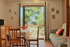 La Londe : studio 2 adultes +2 enfants- 2 min de la mer